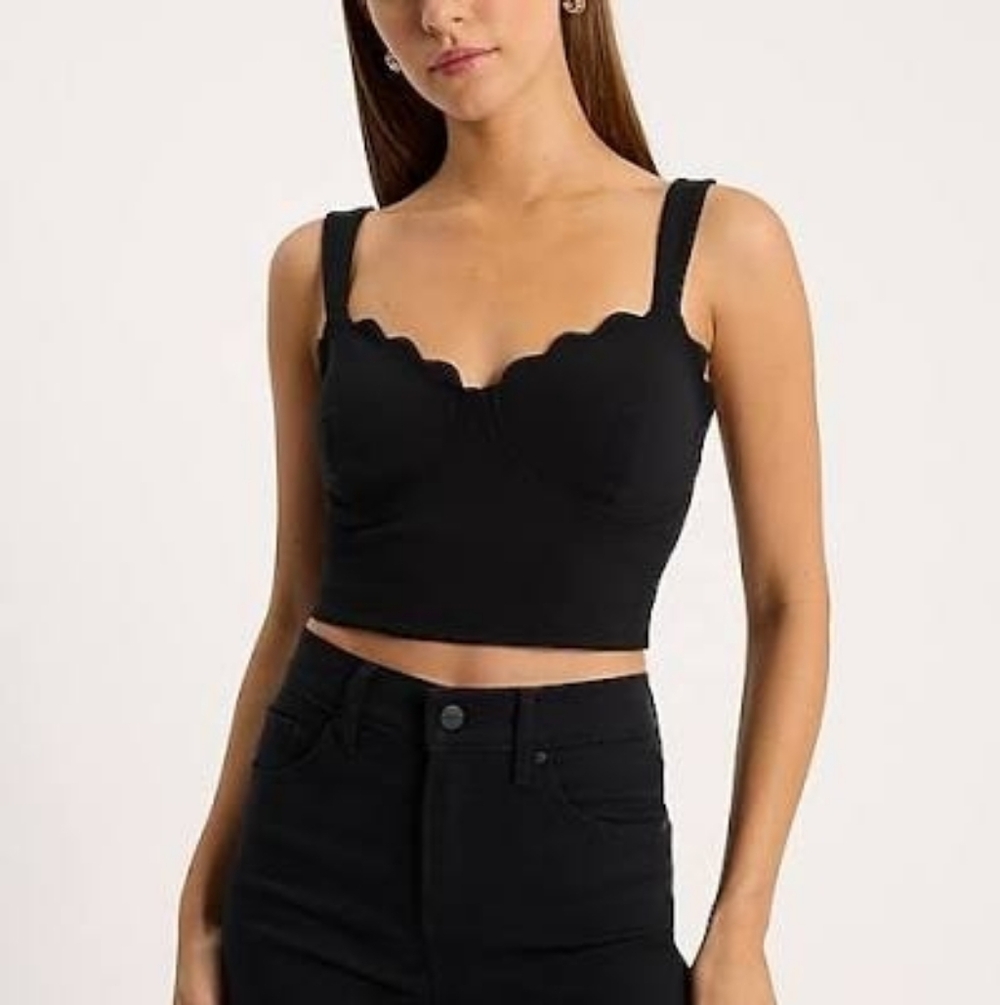 Scalloped Bustier Cropped Tank